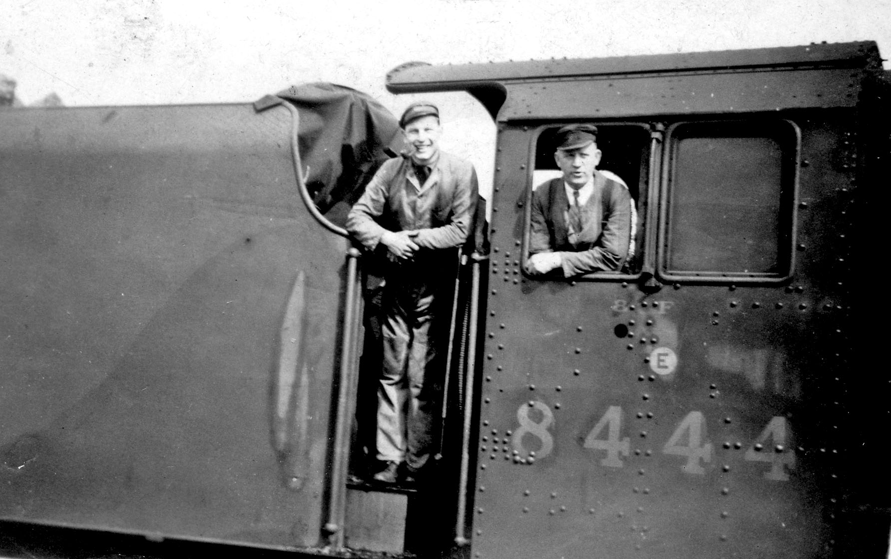 No.8444 (Stanier 2-8-0)